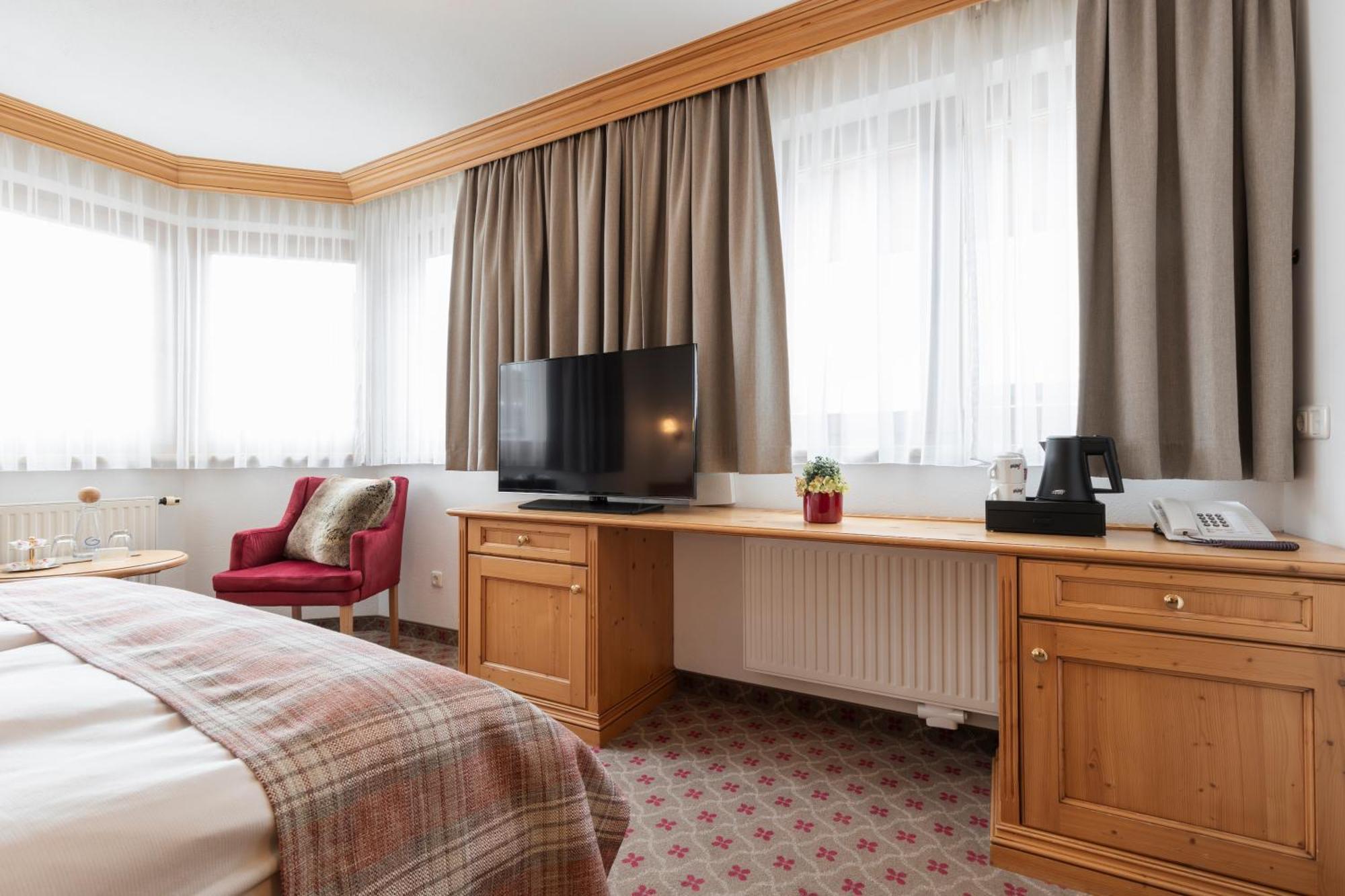 Hotel Sonne Ischgl Exterior photo